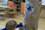 Naše raketa s kosmonauty z dětské skupiny